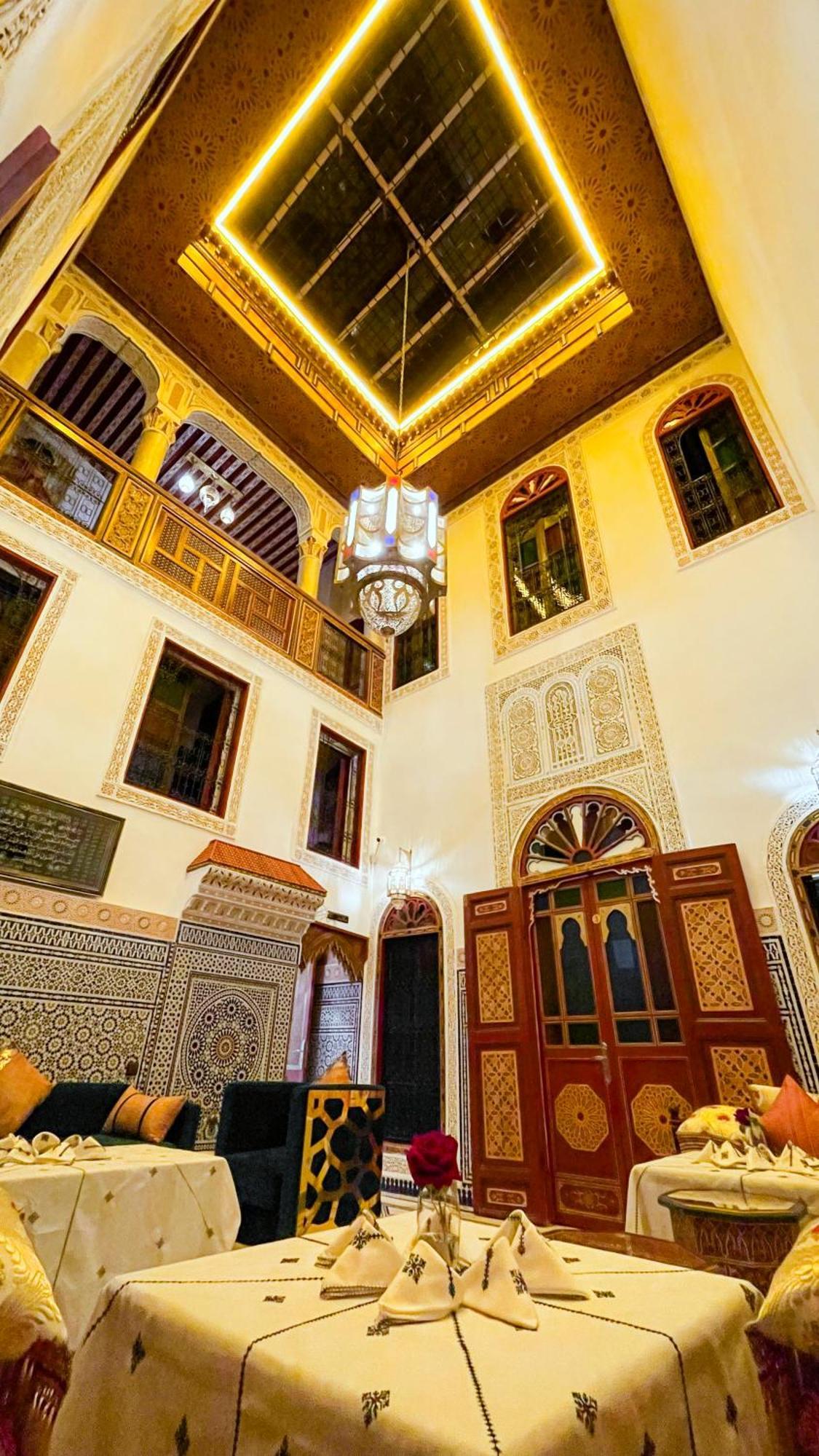 Riad Dar El Ouedghiri Fès Eksteriør bilde
